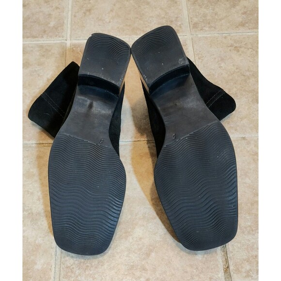 La Canadienne Womens Suede Ankle Booties Black Heel 2" Model #10935 Size 7.5M - Picture 6 of 10